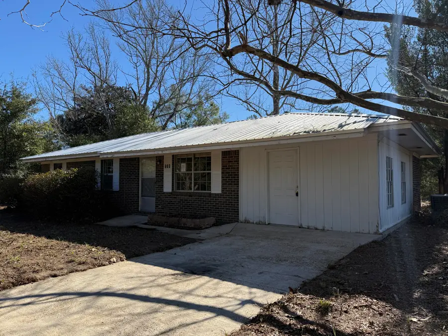 210 Sidney Avenue, Defuniak Springs, FL 32433 - Image #2