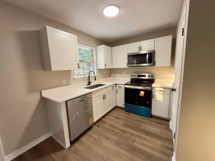 215 Jones Road, Crestview, FL 32536 - Image #3