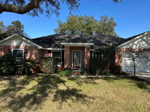 7734 Ramona Drive, Navarre, FL 32566