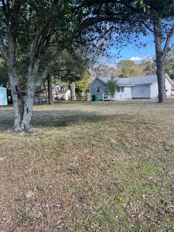 164 S 21st Street, DeFuniak Springs, FL 32435