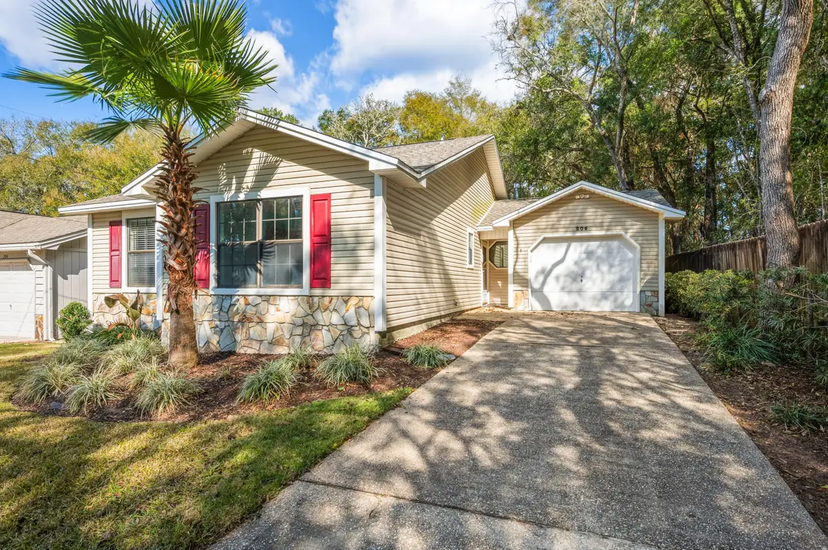206 Esmond Court, Niceville, FL 32578 - Image #1
