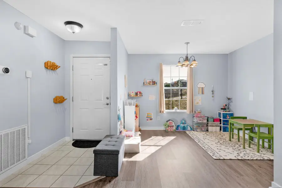 404 Bobby Drive, Crestview, FL 32536 - Image #2