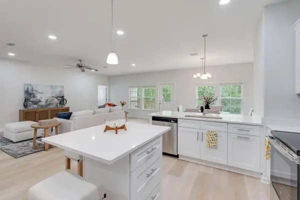 24 Riverwalk Circle, Freeport, FL 32439