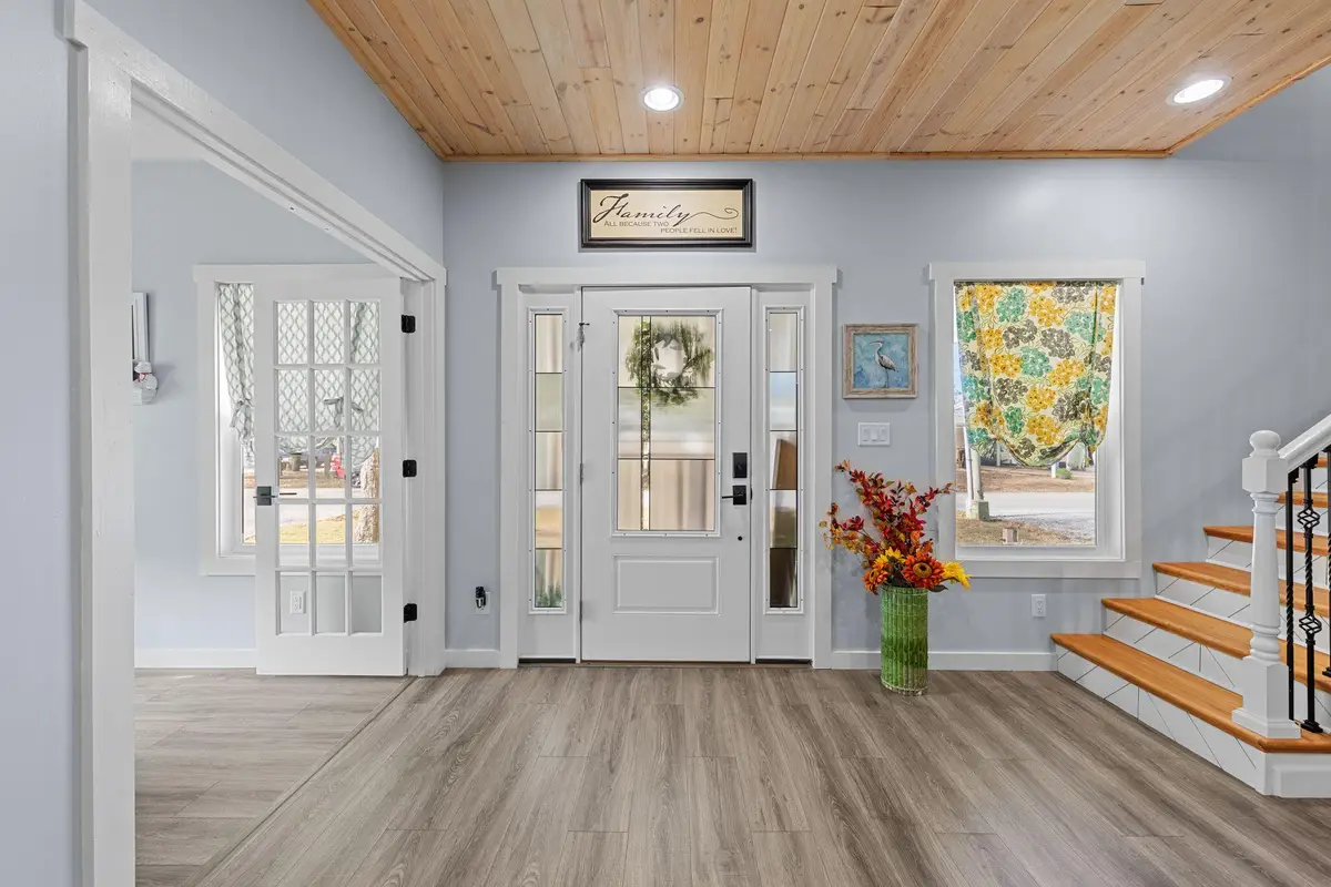 236 Bayou Circle, Freeport, FL 32439 - Image #1