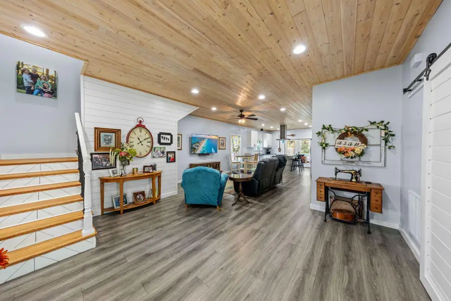 236 Bayou Circle, Freeport, FL 32439 - Image #3