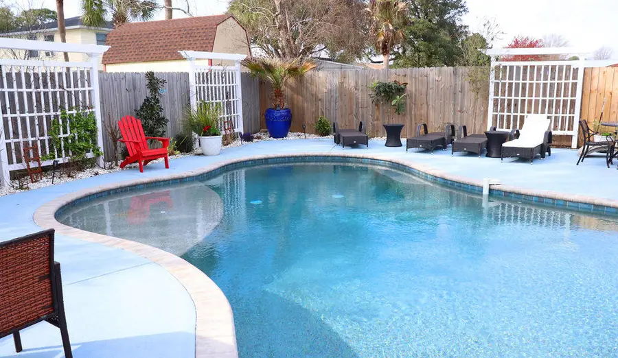 2 W Casa Loma Drive, Mary Esther, FL 32569 - #2