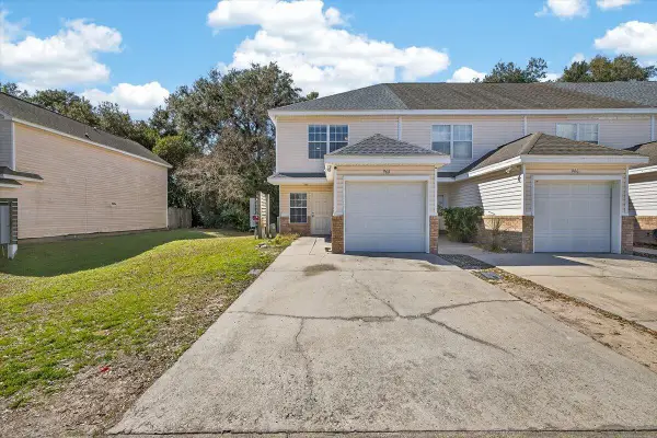 964 Scenic Oak Lane, Fort Walton Beach, FL 32547