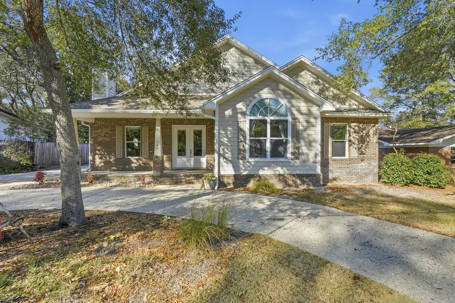 266 Florida Avenue, Valparaiso, FL 32580 - #3