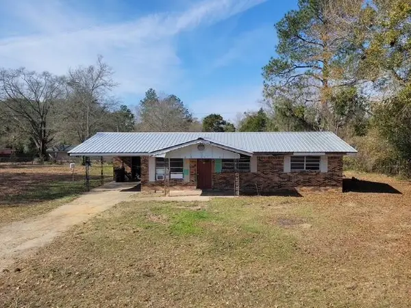 75 Blueberry Drive, Laurel Hill, FL 32567