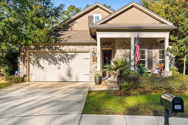 187 Autumn Avenue, Freeport, FL 32439