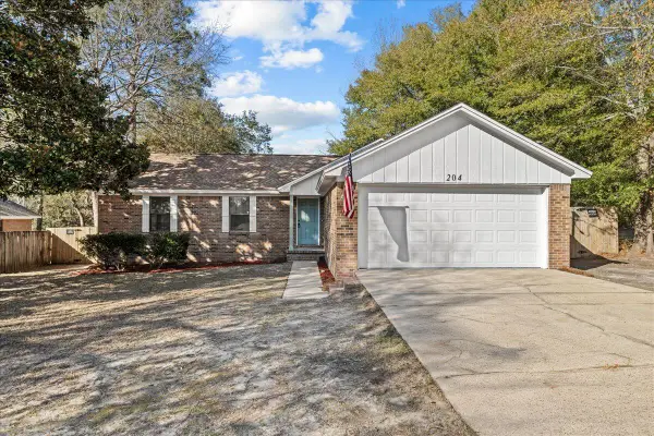 204 Southview Drive, Crestview, FL 32536