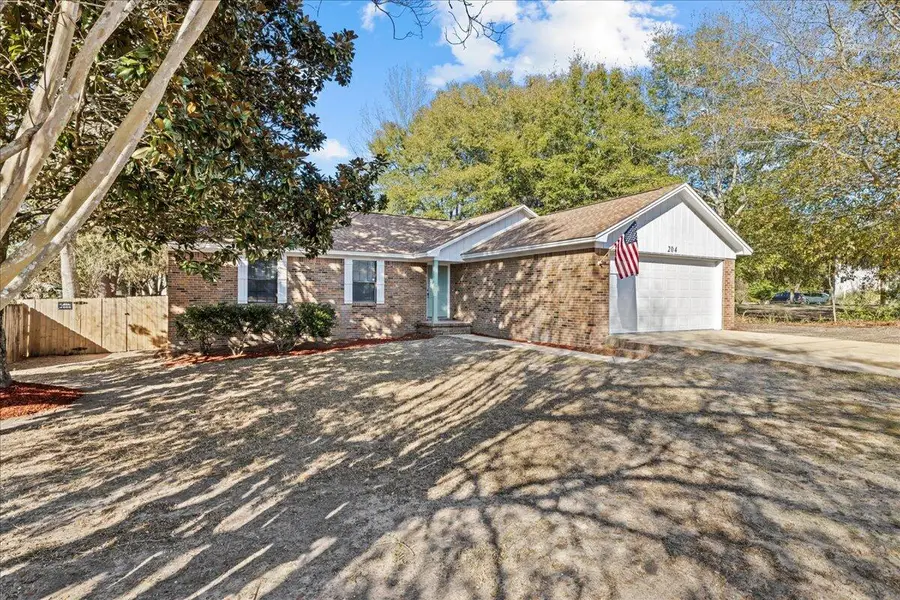 204 Southview Drive, Crestview, FL 32536 - #2