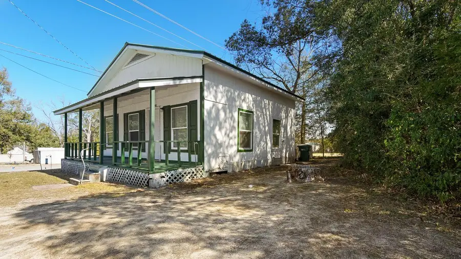 60 N 8th Street, Defuniak Springs, FL 32433 - #3