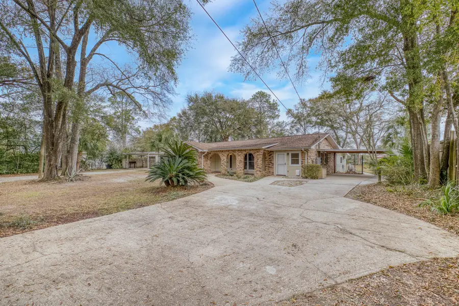 295 Garden Street, Crestview, FL 32536 - #3