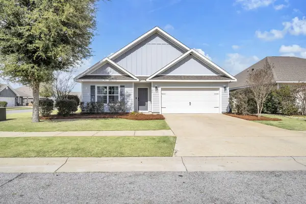 106 Mary Ellen Way, Freeport, FL 32439