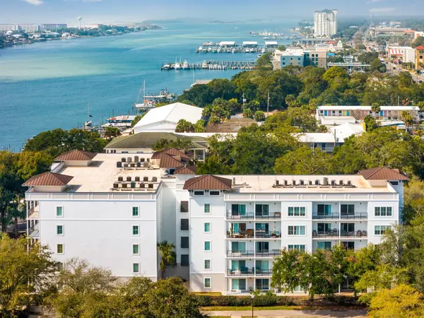 113 Se Brooks Street #501, Fort Walton Beach, FL 32548