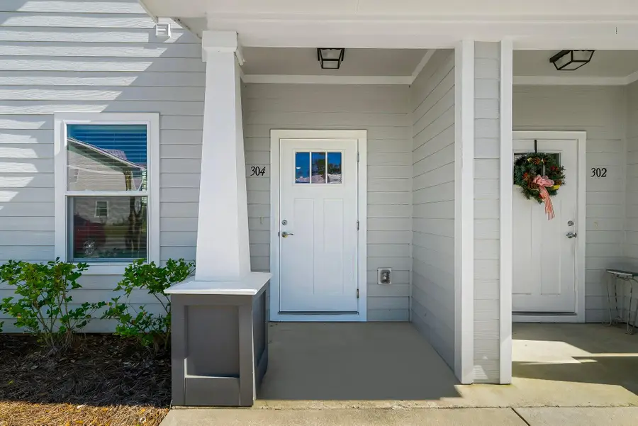 304 Date Palm Lane #Horizon, Freeport, FL 32439 - #2