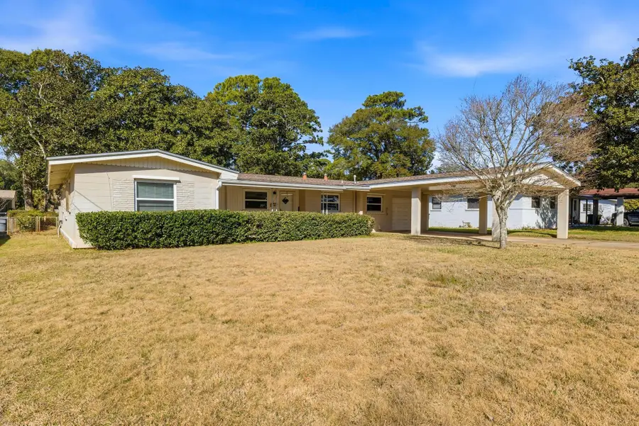 12 SE Waynel Circle, Fort Walton Beach, FL 32548 - #2