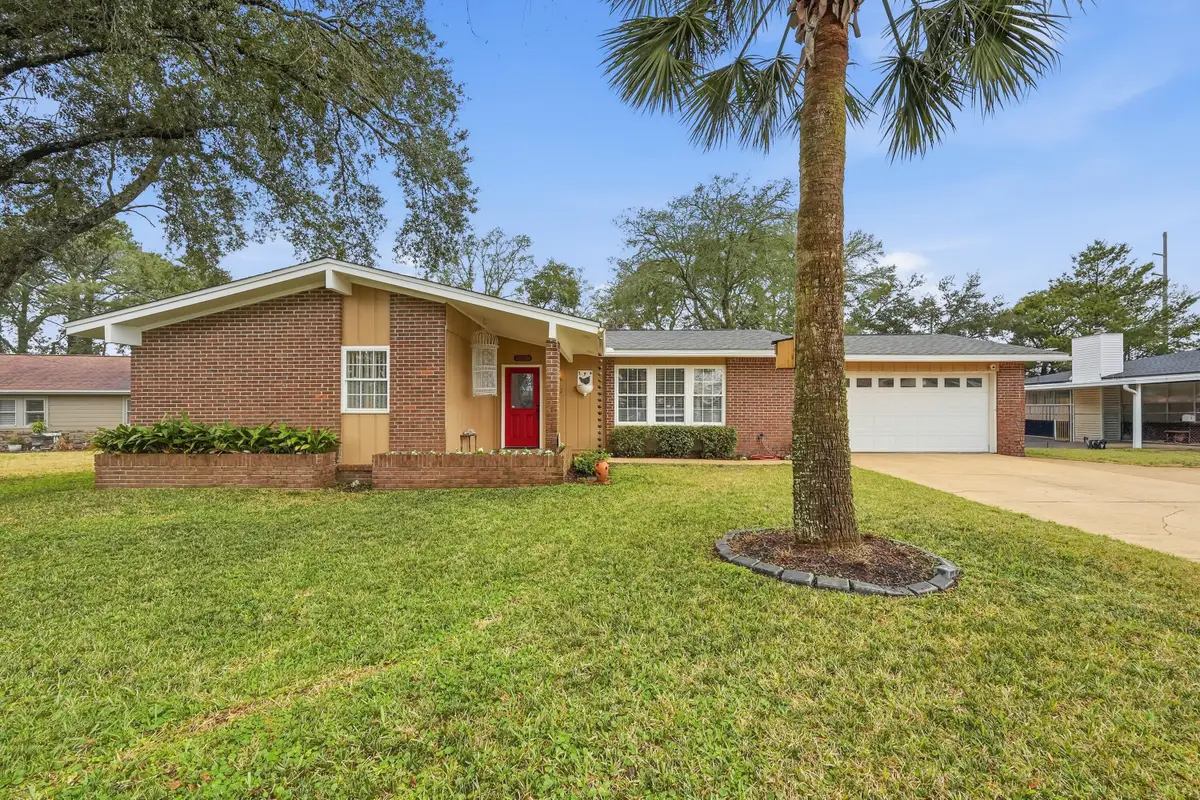 374 NW Makron Drive, Fort Walton Beach, FL 32548 - #1