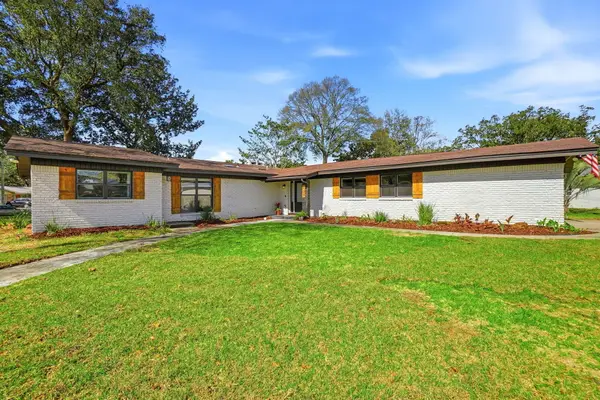 609 NE Powell Drive, Fort Walton Beach, FL 32547