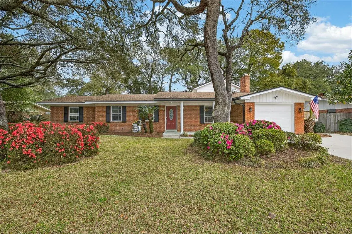 606 NE Merioneth Drive, Fort Walton Beach, FL 32547 - #1