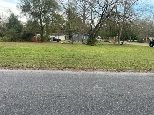 297 Mcclelland Street, Crestview, FL 32536