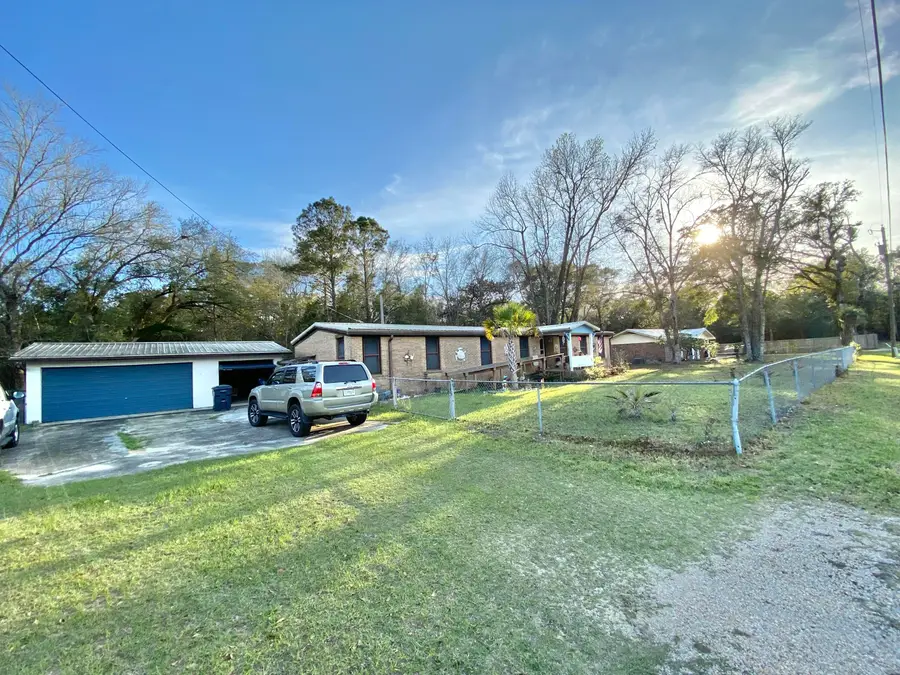 46 Andy Drive, Freeport, FL 32439 - #3