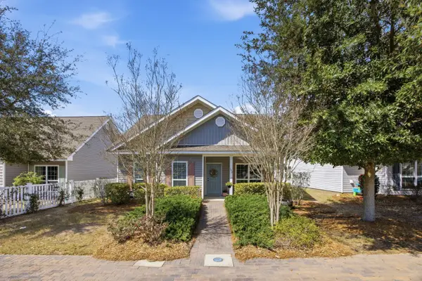 102 Cornelia Street, Freeport, FL 32439