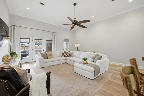 2102 Palmetto Lake Drive, Navarre, FL 32566