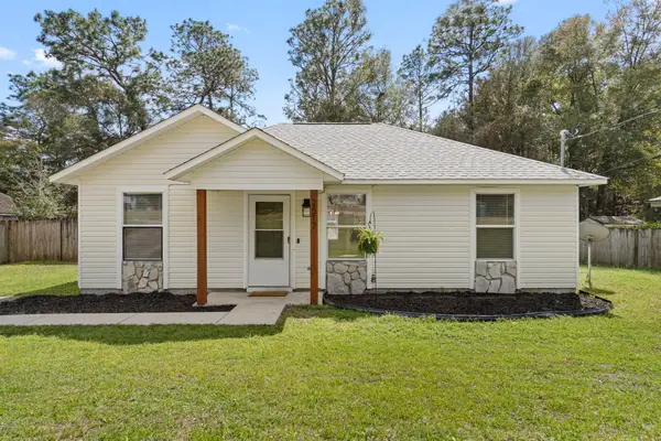 2517 Sunset Drive, Crestview, FL 32536