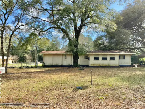 3210 Wells Avenue, Crestview, FL 32539