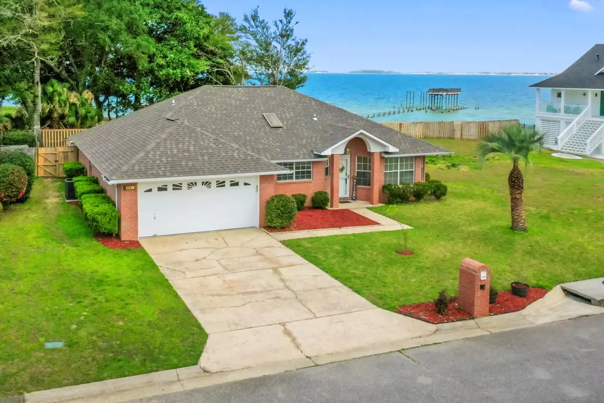 2001 Jessica Way, Navarre, FL 32566 - #1