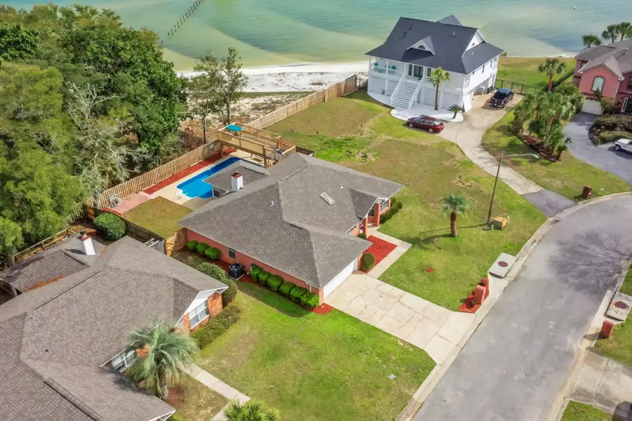 2001 Jessica Way, Navarre, FL 32566 - #2