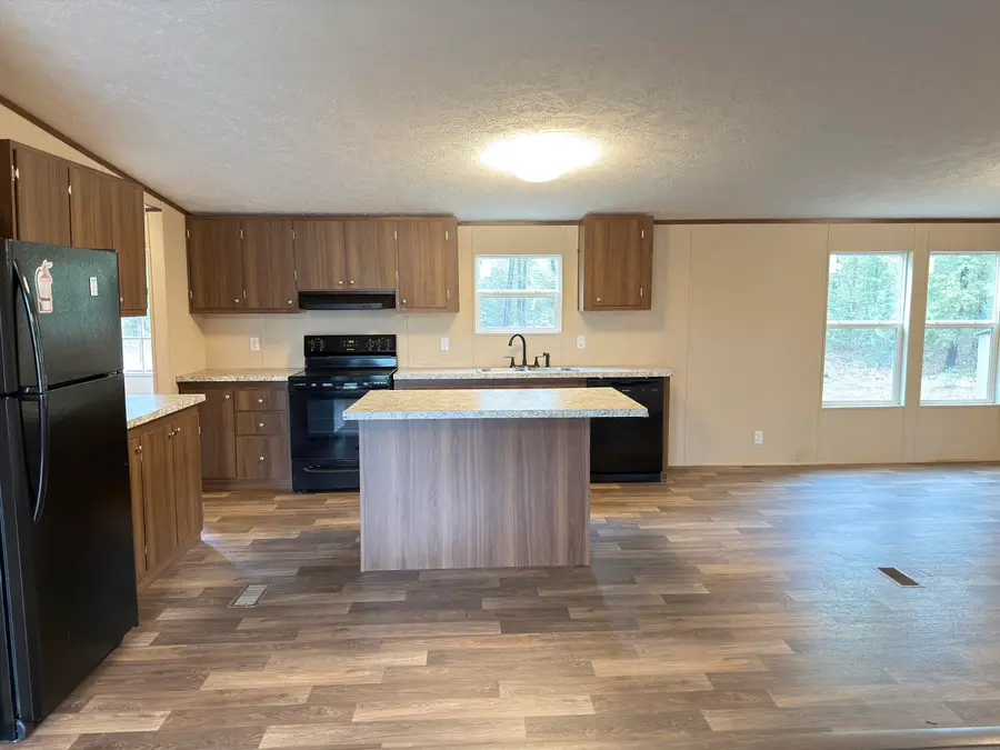 268 E Violet Lane, Defuniak Springs, FL 32433 - #3