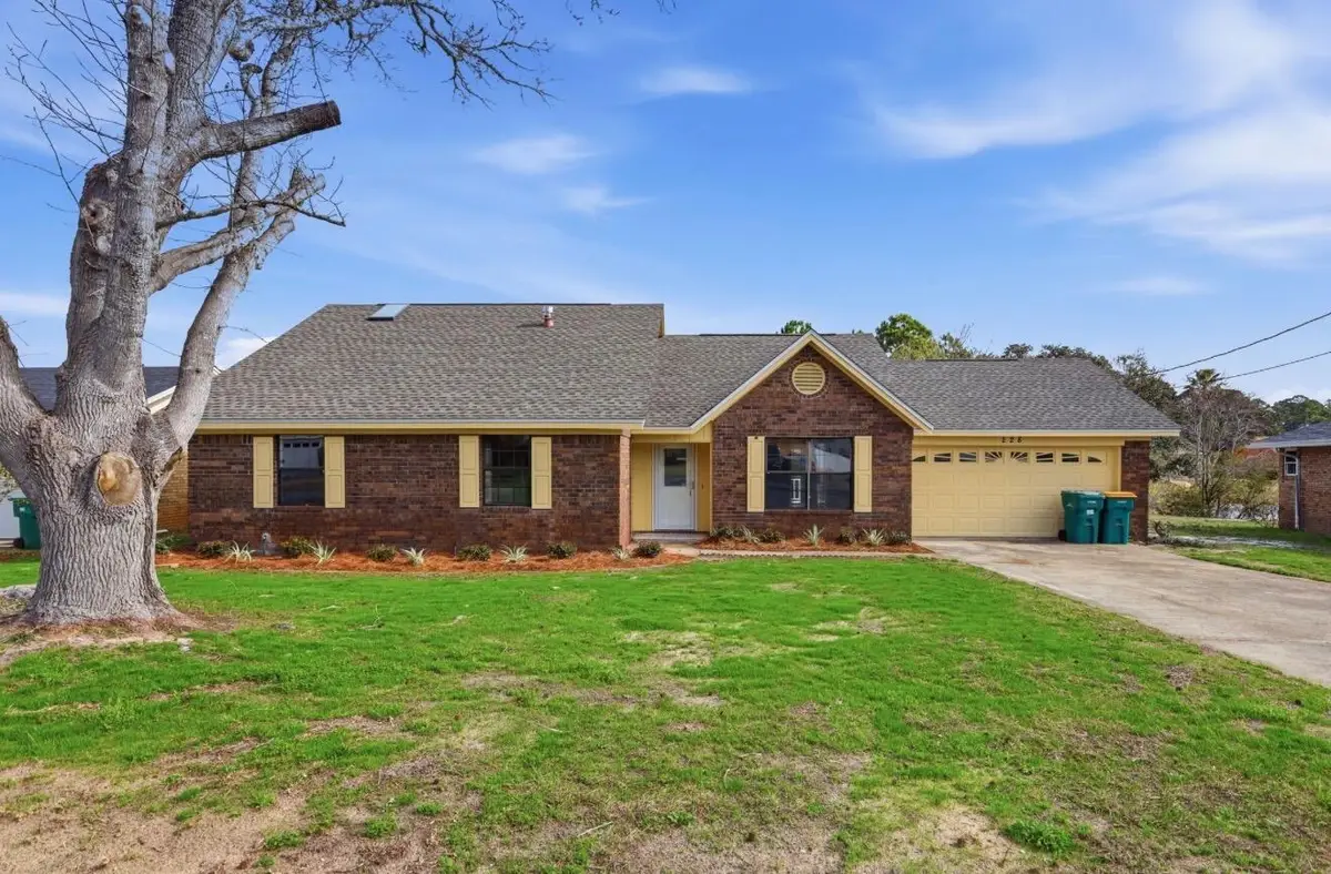 228 Lakeside Lane, Mary Esther, FL 32569 - #1