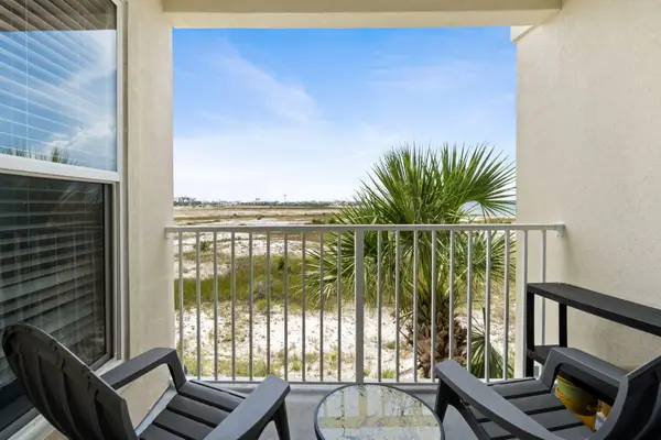 8436 Gulf Boulevard #UNIT 423, Navarre, FL 32566