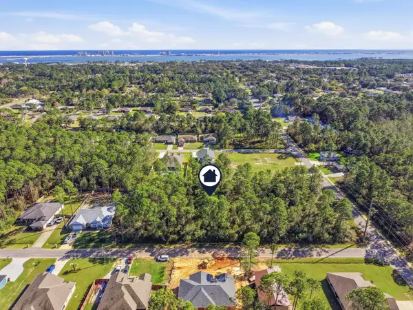 8103 Miranda Street, Navarre, FL 32566