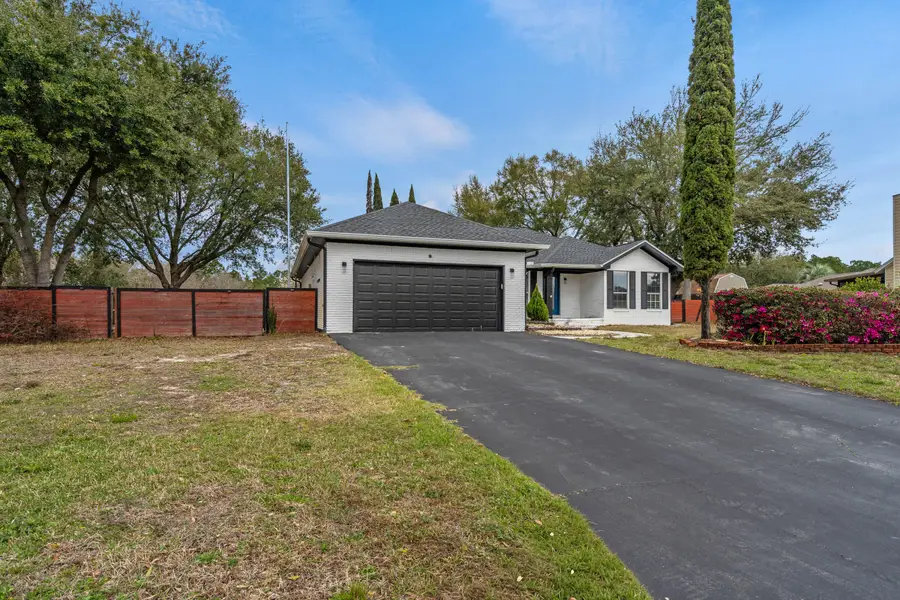 2187 Calle De Castelar, Navarre, FL 32566 - #2