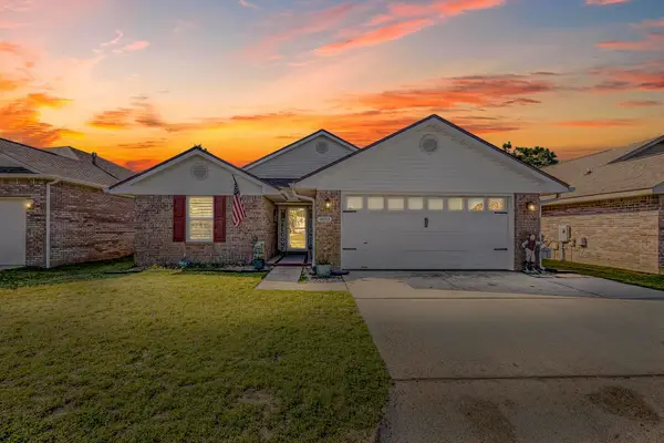 9693 Leeward Way, Navarre, FL 32566