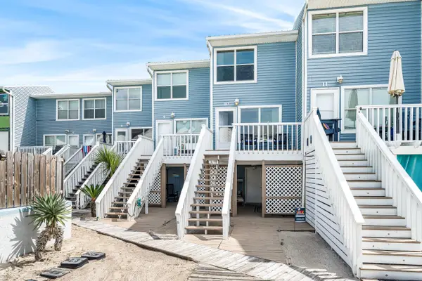 1430 Tina Drive #APT 10, Navarre, FL 32566