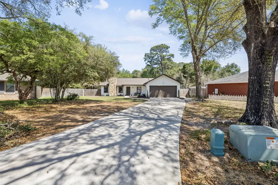 124 Meadow Woods Lane, Niceville, FL 32578 - #2