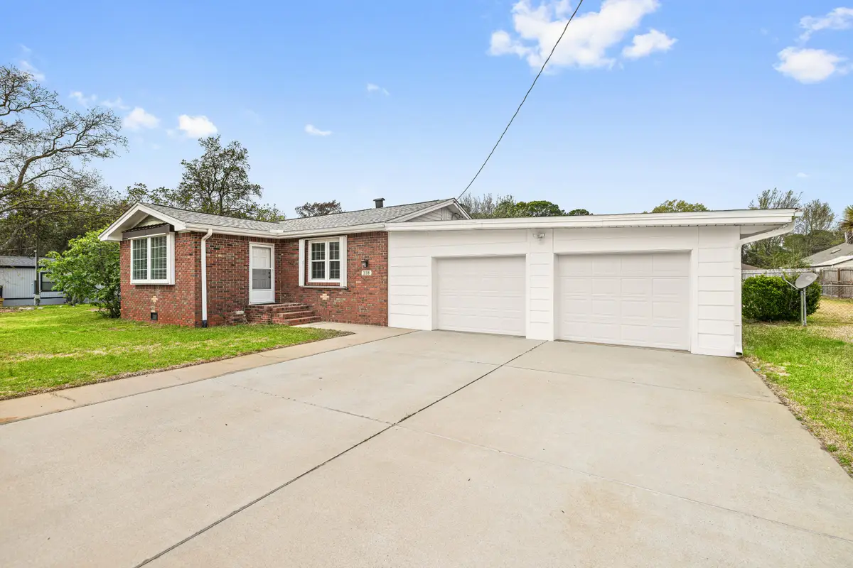 118 Palmetto Avenue, Mary Esther, FL 32569 - #1