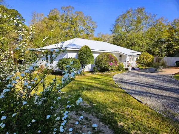 164 S 13th Street, DeFuniak Springs, FL 32435