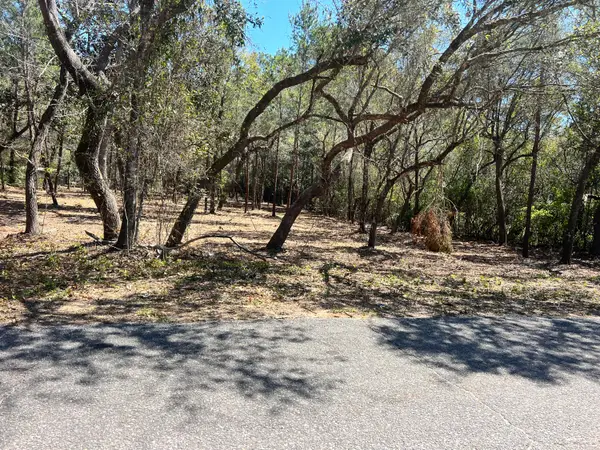 000 Hickory Street, Navarre, FL 32566