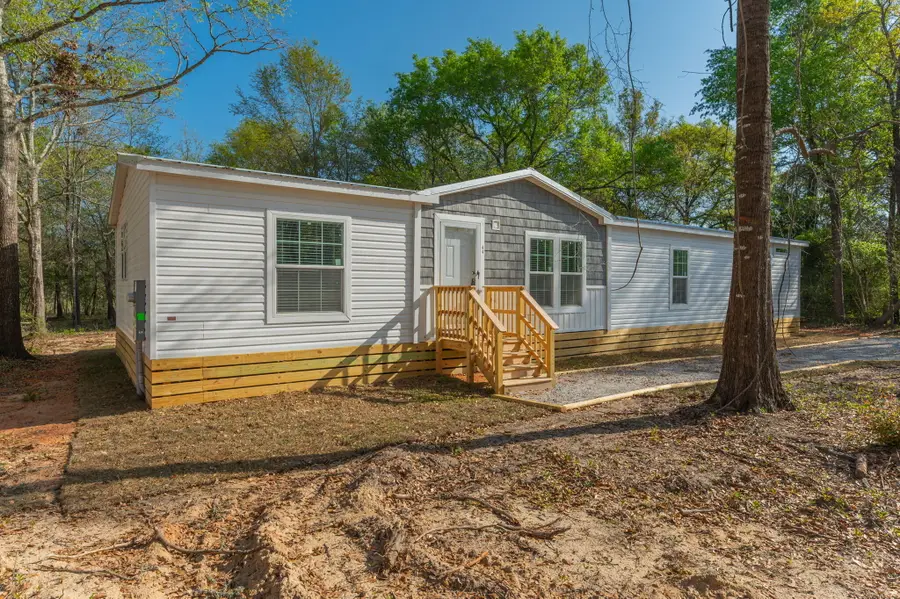 44 James Court, Defuniak Springs, FL 32433 - #3