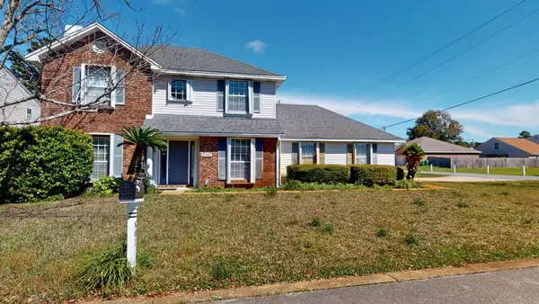 801 Forest Cove Court, Mary Esther, FL 32569