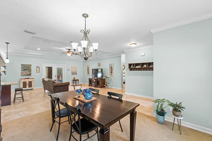 6 Davis Court, Shalimar, FL 32579 - #3