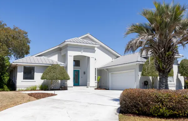 795 Blvd Of The Champions, Shalimar, FL 32579