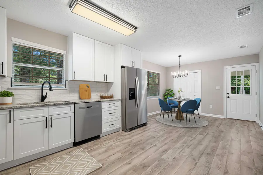 207 Oglesby Avenue, Crestview, FL 32536 - #3