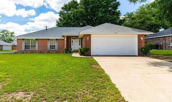 5104 Whitehurst Lane, Crestview, FL 32536